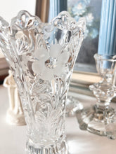 Load image into Gallery viewer, Crystal Floral Etched Vase
