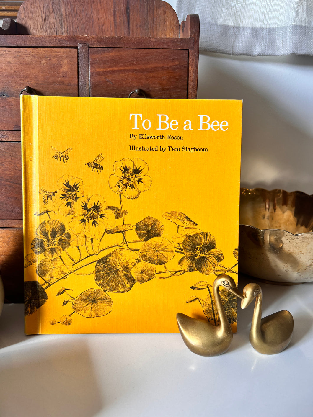 To Be a Bee by Ellsworth Rosen - Vintage Book